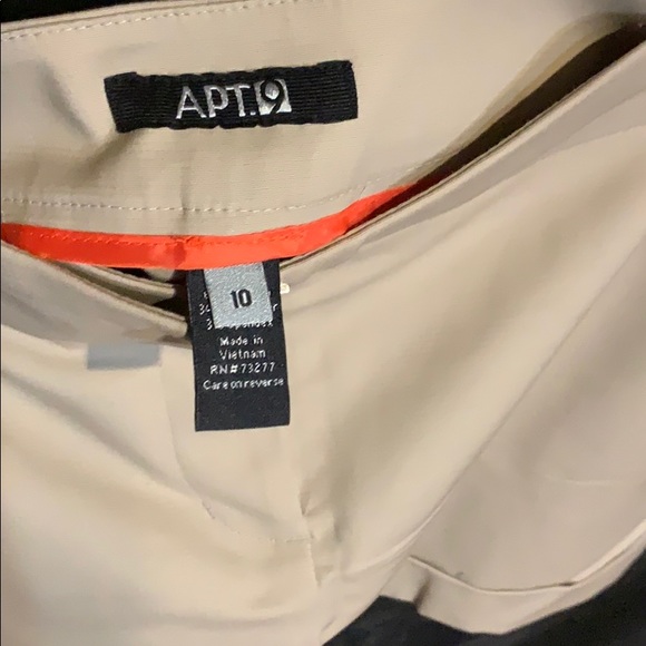 Apt 9 tan shorts - Picture 3 of 3